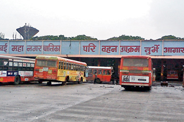 Losses activities due to freebies; NNMT administration desperate | फुकट्यांमुळे तोट्यातील उपक्रम घाट्यात; एनएनएमटी प्रशासन हतबल Losses activities due to freebies; NNMT administration desperate | फुकट्यांमुळे तोट्यातील उपक्रम घाट्यात; एनएनएमटी प्रशासन हतबल