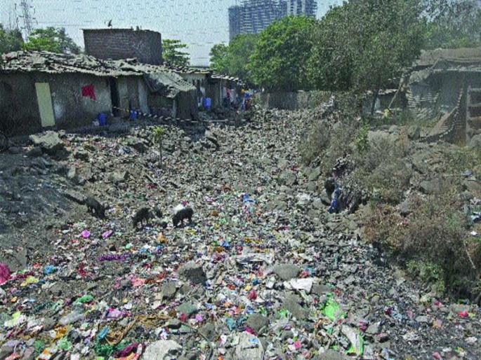 Due to lack of funds from the Center, Rudale Nala Vision | केंद्राच्या निधीअभावी रखडले नाला व्हिजन Due to lack of funds from the Center, Rudale Nala Vision | केंद्राच्या निधीअभावी रखडले नाला व्हिजन