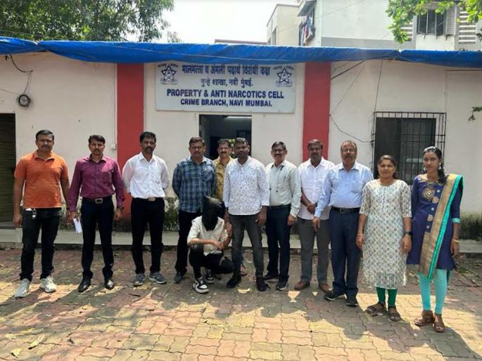 Drugs worth one crore seized from APMC; Action of Anti-Narcotics Squad | एपीएमसीमधून एक कोटीचे ड्रग्स जप्त; अमली पदार्थ विरोधी पथकाची कारवाई Drugs worth one crore seized from APMC; Action of Anti-Narcotics Squad | एपीएमसीमधून एक कोटीचे ड्रग्स जप्त; अमली पदार्थ विरोधी पथकाची कारवाई