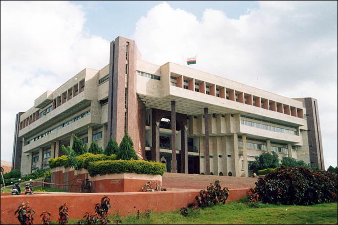 The groundbreaking of the Vocational and Community Education Center building will be held on Thursday | गुरूवारी होणार व्यावसायिक व समुदाय शिक्षण केंद्राच्या इमारतीचे भूमीपूजन The groundbreaking of the Vocational and Community Education Center building will be held on Thursday | गुरूवारी होणार व्यावसायिक व समुदाय शिक्षण केंद्राच्या इमारतीचे भूमीपूजन