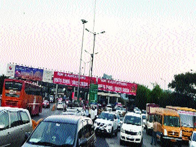 Traffic congestion due to repair of creek | खाडीपुलाच्या दुरुस्तीमुळे वाहतूककोंडी