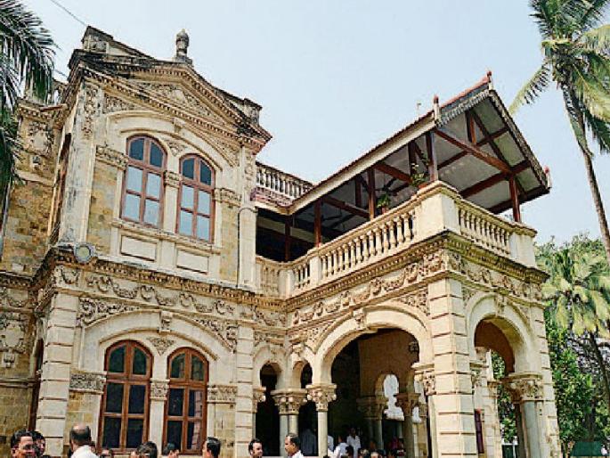 The new monument's middle finger? | नव्या स्मारकाचे मधाचे बोट? The new monument's middle finger? | नव्या स्मारकाचे मधाचे बोट?