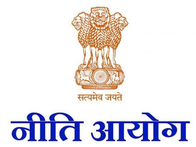 Corona infiltration of railway building after policy commission; Panic among government officials | निती आयोगानंतर रेल भवनात कोरोनाचा शिरकाव; सरकारी अधिकाऱ्यांमध्ये घबराट