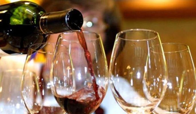 There is no decision on liquor permit in 'Savji' | ‘सावजी’मध्ये मद्यविक्रीच्या परवानगीचा कुठलाही निर्णय नाही There is no decision on liquor permit in 'Savji' | ‘सावजी’मध्ये मद्यविक्रीच्या परवानगीचा कुठलाही निर्णय नाही