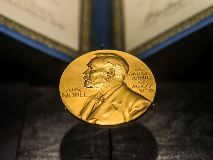 Prof. Kitagawa, Robson and Yaghi win Nobel Prize in Chemistry for metal-organic frameworks | प्रा. कितागावा, रॉबसन अन् याघी यांना नोबेल; मेटल-ऑर्गेनिक फ्रेमवर्कसाठी रसायनशास्त्रातील पुरस्कार 