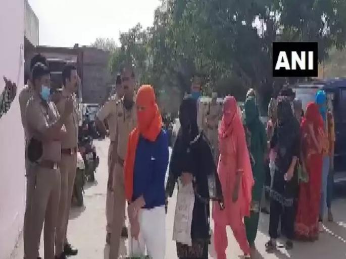 Police raid on sex racket in hotel of Noida; Three college girls, family was shocked | हॉटेलमधील सेक्स रॅकेटवर पोलिसांचा छापा; तीन कॉलेज तरुणींसह 12 महिलांची सुटका, नोएडातील कुटुंबीयही हादरले Police raid on sex racket in hotel of Noida; Three college girls, family was shocked | हॉटेलमधील सेक्स रॅकेटवर पोलिसांचा छापा; तीन कॉलेज तरुणींसह 12 महिलांची सुटका, नोएडातील कुटुंबीयही हादरले