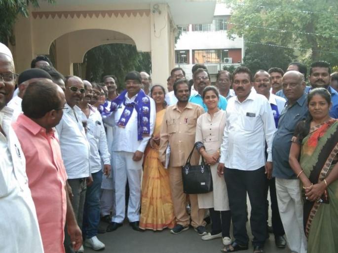 Maharashtra Assembly Election 2019 : BSP's Suresh Sakhare along with twelve , have filled nomination | Maharashtra Assembly Election 2019 : बसपातर्फे सुरेश साखरे यांच्यासह १२ ही उमेदवारांनी भरले अर्ज Maharashtra Assembly Election 2019 : BSP's Suresh Sakhare along with twelve , have filled nomination | Maharashtra Assembly Election 2019 : बसपातर्फे सुरेश साखरे यांच्यासह १२ ही उमेदवारांनी भरले अर्ज