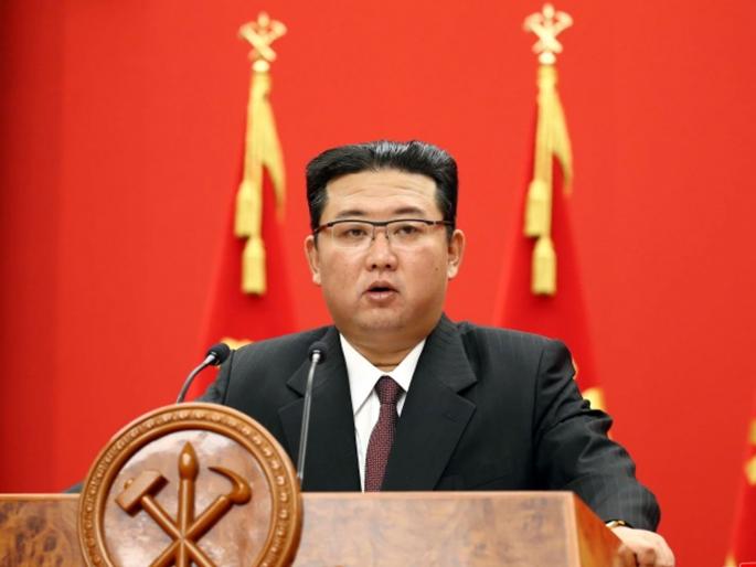 10 million corona patients in north korea kim jong un to field army for corona control | उ. कोरियात कोरोना रुग्ण १० लाखांवर; कोरोना नियंत्रणासाठी लष्करालाच मैदानात उतरवणार! 10 million corona patients in north korea kim jong un to field army for corona control | उ. कोरियात कोरोना रुग्ण १० लाखांवर; कोरोना नियंत्रणासाठी लष्करालाच मैदानात उतरवणार!