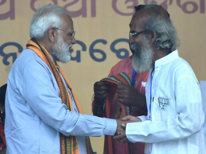 modi minister pratap chandra sarangi said economy is slow because of gst and demonetisation | मोदींच्याच मंत्र्यांनी दिली कबुली; नोटबंदी-जीएसटीमुळेच देशात आर्थिक मंदी modi minister pratap chandra sarangi said economy is slow because of gst and demonetisation | मोदींच्याच मंत्र्यांनी दिली कबुली; नोटबंदी-जीएसटीमुळेच देशात आर्थिक मंदी