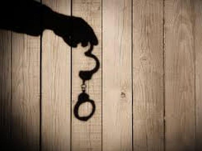 Accused of kidnapping still not arested in Akola | कामगाराचे अपहरण करून डांबून ठेवणारे बडे आरोपी मोकाट Accused of kidnapping still not arested in Akola | कामगाराचे अपहरण करून डांबून ठेवणारे बडे आरोपी मोकाट