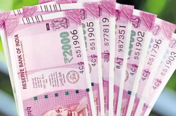 55,000 were ruined by saying that he would exchange notes | नोटा बदलून देतो असे सांगत ५५ हजारांना गंडविले