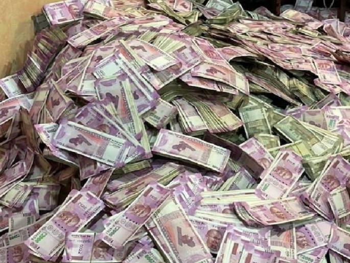 kanpur 42 lakh rupees notes rotted in pnb bank pandu nagar branch vault four officers suspended | बॉक्समध्ये ठेवलेल्या 42 लाखांच्या नोटा भिजल्या, बँकेचा मोठा निष्काळजीपणा kanpur 42 lakh rupees notes rotted in pnb bank pandu nagar branch vault four officers suspended | बॉक्समध्ये ठेवलेल्या 42 लाखांच्या नोटा भिजल्या, बँकेचा मोठा निष्काळजीपणा