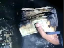 In Mira Bhayandar, firecrackers burnt bundles of notes along with house; Fire incidents in more than 25 places | मीरा भाईंदरमध्ये फटाक्याच्या आगीत घरासह नोटांचे बंडल जळाले; २५ पेक्षा जास्त ठिकाणी आगीच्या घटना In Mira Bhayandar, firecrackers burnt bundles of notes along with house; Fire incidents in more than 25 places | मीरा भाईंदरमध्ये फटाक्याच्या आगीत घरासह नोटांचे बंडल जळाले; २५ पेक्षा जास्त ठिकाणी आगीच्या घटना