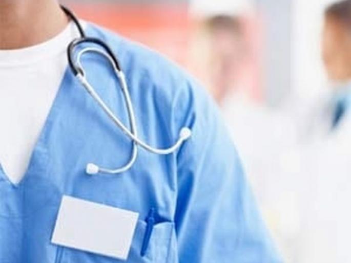 Illegal disposal of medical waste; Notice to four doctors | वैद्यकीय कचऱ्याची नियमबाह्य विल्हेवाट; चार डॉक्टरांना नोटीस Illegal disposal of medical waste; Notice to four doctors | वैद्यकीय कचऱ्याची नियमबाह्य विल्हेवाट; चार डॉक्टरांना नोटीस