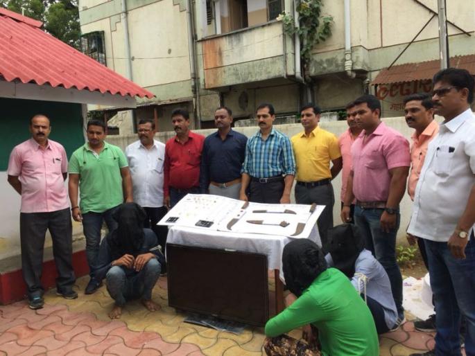 The gang of notorious criminals arrested in Nagpur | नागपुरात कुख्यात गुन्हेगारांची टोळी जेरबंद The gang of notorious criminals arrested in Nagpur | नागपुरात कुख्यात गुन्हेगारांची टोळी जेरबंद