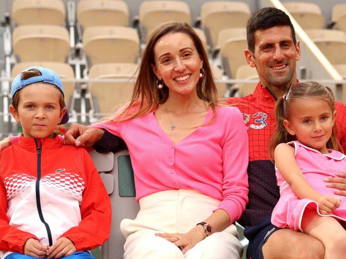 novak djokovic children do not have their own mobile phones | जोकोविचच्या मुलांकडे स्वत:चा मोबाइल नाही! novak djokovic children do not have their own mobile phones | जोकोविचच्या मुलांकडे स्वत:चा मोबाइल नाही!