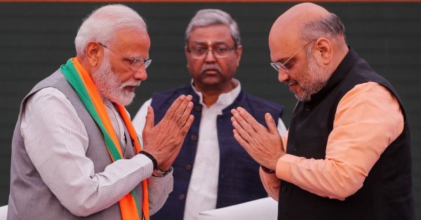The latest Chanakya of the BJP, which advocates India | भारताला मोदीनिती देणारे भाजपचे आधुनिक चाणक्य