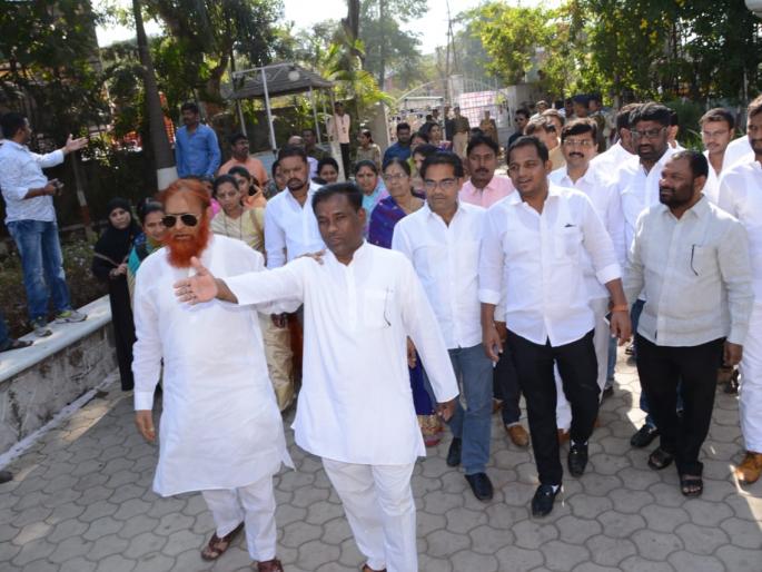 Ahmednagar municipality: Who will be the mayor? In the Municipal Corporation along with BJP-NCP entry | कोणाचा होणार महापौर ? महापालिकेत भाजप-राष्ट्रवादीची सोबत एन्ट्री Ahmednagar municipality: Who will be the mayor? In the Municipal Corporation along with BJP-NCP entry | कोणाचा होणार महापौर ? महापालिकेत भाजप-राष्ट्रवादीची सोबत एन्ट्री