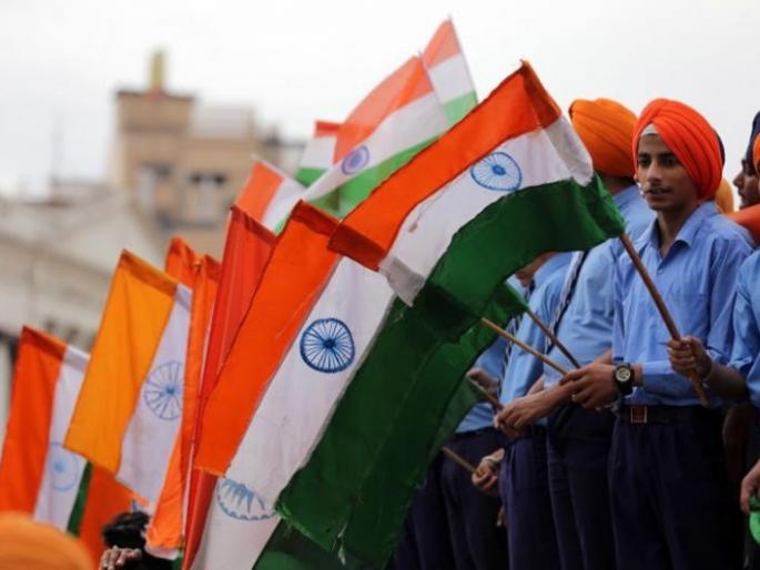 The country should be grateful | आनंद तरंग - देशाबद्दल कृतज्ञता हवी The country should be grateful | आनंद तरंग - देशाबद्दल कृतज्ञता हवी