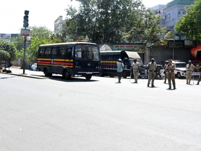 Increased encroachment of religious place in Nashik city removed; tense peace in the area | नाशिक शहारतील धार्मिकस्थळाचे वाढीव अतिक्रमण काढले; परिसरात तणावपूर्ण शांतता  Increased encroachment of religious place in Nashik city removed; tense peace in the area | नाशिक शहारतील धार्मिकस्थळाचे वाढीव अतिक्रमण काढले; परिसरात तणावपूर्ण शांतता