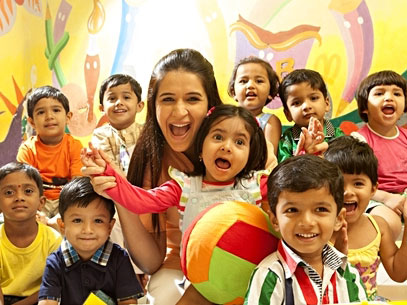 Parents run for nursery admission | पाल्याच्या नर्सरी प्रवेशासाठी पालकांची धावाधाव Parents run for nursery admission | पाल्याच्या नर्सरी प्रवेशासाठी पालकांची धावाधाव