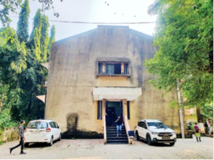 BARC finally decided to move the dangerous 'nuclear source' in the belly of South Mumbai | दक्षिण मुंबईच्या पोटात घातक ‘न्यूक्लिअर सोर्स’, अखेर बीएआरसीने घेतला हलविण्याचा निर्णय BARC finally decided to move the dangerous 'nuclear source' in the belly of South Mumbai | दक्षिण मुंबईच्या पोटात घातक ‘न्यूक्लिअर सोर्स’, अखेर बीएआरसीने घेतला हलविण्याचा निर्णय