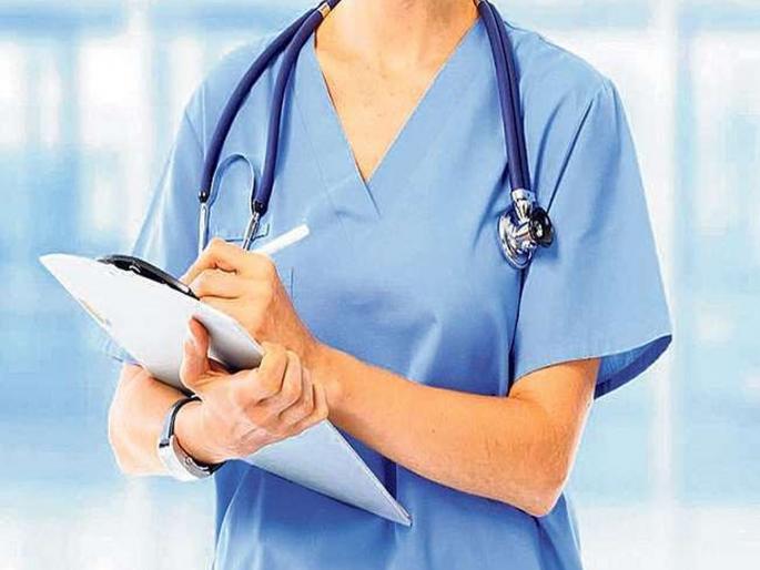 Government job was secured by showing fake documents, a scandal broke out after 10 years, action was taken against the staff nurse | बनावट कागदपत्रं दाखवून लाटली सरकारी नोकरी, १० वर्षांनंतर फुटलं बिंग, स्टाफ नर्सवर कारवाई Government job was secured by showing fake documents, a scandal broke out after 10 years, action was taken against the staff nurse | बनावट कागदपत्रं दाखवून लाटली सरकारी नोकरी, १० वर्षांनंतर फुटलं बिंग, स्टाफ नर्सवर कारवाई