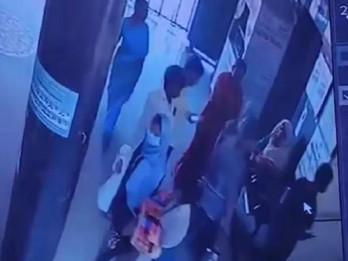 newborn kidnapped by fake nurses from kalaburagi district hospital cctv footage captured | धक्कादायक! नर्स बनून आल्या अन् ब्लड टेस्टच्या बहाण्याने चोरलं बाळ; घटना सीसीटीव्हीत कैद