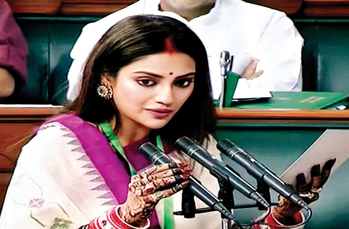 bjp mp sanghamitra maurya writes lok sabha speaker seeks action against nusrat jahan over false information | नुसरत जहाँ यांच्यावर प्रतिज्ञापत्रात चुकीची माहिती दिल्याचा भाजपा खासदाराचा आरोप, कारवाईची मागणी bjp mp sanghamitra maurya writes lok sabha speaker seeks action against nusrat jahan over false information | नुसरत जहाँ यांच्यावर प्रतिज्ञापत्रात चुकीची माहिती दिल्याचा भाजपा खासदाराचा आरोप, कारवाईची मागणी