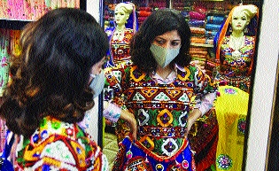 This year's Navratri festival will be celebrated in simplicity | यंदाचा नवरात्रोत्सव साधेपणात होणार साजरा This year's Navratri festival will be celebrated in simplicity | यंदाचा नवरात्रोत्सव साधेपणात होणार साजरा