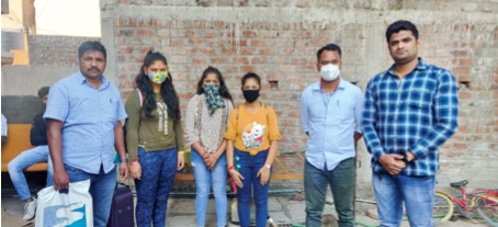 Finally, the three girls from Naigaon were found in Tuljapur | अखेर तुळजापुरात सापडल्या नायगावच्या तिन्ही मुली Finally, the three girls from Naigaon were found in Tuljapur | अखेर तुळजापुरात सापडल्या नायगावच्या तिन्ही मुली