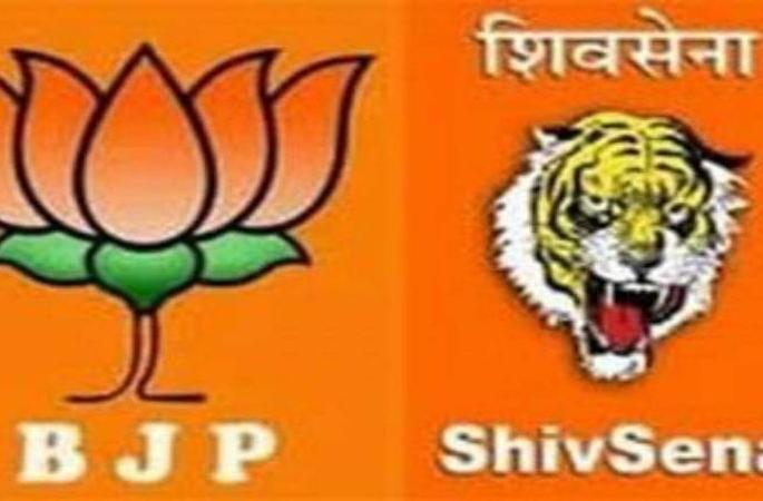 Shiv Sena , bjp politics over Tax hike in Akola municipal corporation | युतीचा धर्म निभावताना शिवसेनेची कोंडी; ‘टॅक्स’प्रकरणी साधली चुप्पी Shiv Sena , bjp politics over Tax hike in Akola municipal corporation | युतीचा धर्म निभावताना शिवसेनेची कोंडी; ‘टॅक्स’प्रकरणी साधली चुप्पी