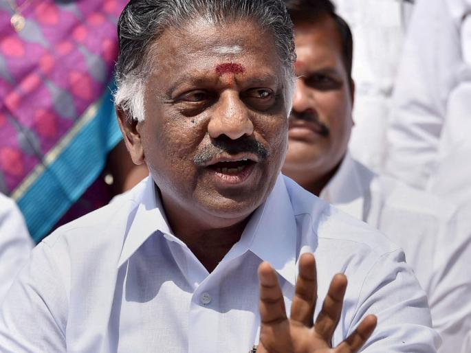 Palaniswamy-Paneerselvam group in Anna Hazare will come together, likely to announce on Monday | अण्णाद्रमुकमधील पलानीस्वामी-पनीरसेल्वम गट येणार एकत्र, सोमवारी घोषणेची शक्यता Palaniswamy-Paneerselvam group in Anna Hazare will come together, likely to announce on Monday | अण्णाद्रमुकमधील पलानीस्वामी-पनीरसेल्वम गट येणार एकत्र, सोमवारी घोषणेची शक्यता