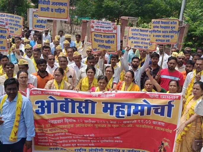 The growth of agitations in the prosperity of festivals | सणांच्या समृद्धीत आंदोलनांची वृद्धी The growth of agitations in the prosperity of festivals | सणांच्या समृद्धीत आंदोलनांची वृद्धी