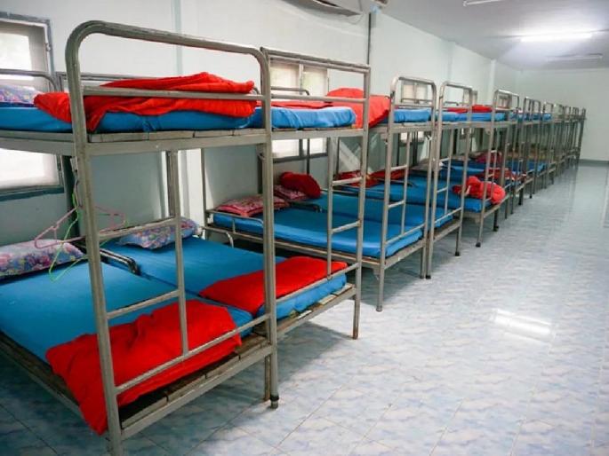 obc students did not getting proper hostel facilities Students have to bear the expenses on their own | 'ओबीसी' विद्यार्थ्यांना ना वसतिगृह ना 'आधार'; शिक्षणासाठी वणवण obc students did not getting proper hostel facilities Students have to bear the expenses on their own | 'ओबीसी' विद्यार्थ्यांना ना वसतिगृह ना 'आधार'; शिक्षणासाठी वणवण