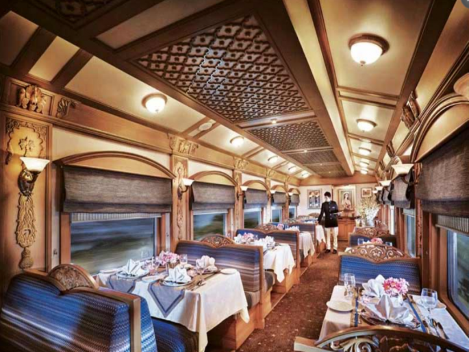 On the Deccan Odyssey track Foreign tourists will visit Maharashtra | डेक्कन ओडिसी ट्रॅकवर; परदेशी पर्यटकांना घडणार महाराष्ट्राचे दर्शन On the Deccan Odyssey track Foreign tourists will visit Maharashtra | डेक्कन ओडिसी ट्रॅकवर; परदेशी पर्यटकांना घडणार महाराष्ट्राचे दर्शन