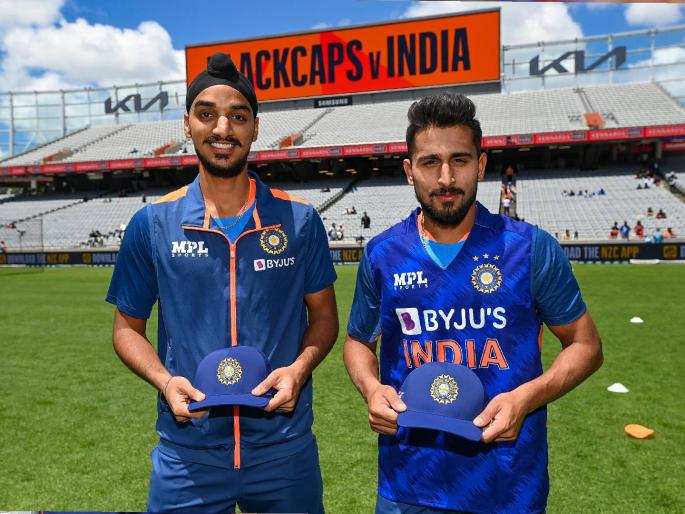 India’s preparations for ODI World Cup 2023 begin with IND vs NZ ODI series, 21 Matches left for World Cup 2023, 31 players fighting for a spot in 15-member squad | IND vs NZ ODI: मिशन २०२३ वर्ल्ड कप! २१ सामने अन् १५ जागांसाठी ३१ खेळाडू शर्यतीत; टॉप ऑर्डर ते गोलंदाजी सगळीकडे चुरस