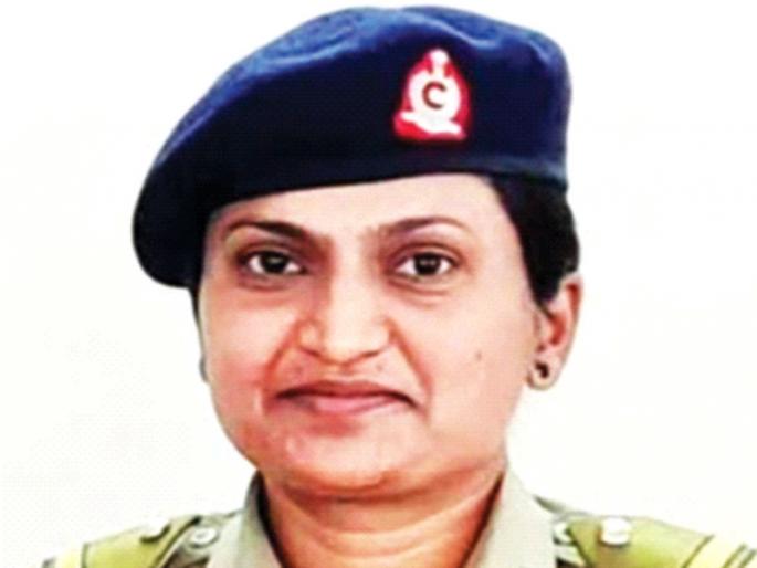 10 years service in Kargil, now roads on the border | कारगीलमध्ये 10 वर्षे सेवा, आता सीमेवर रस्ते; वर्धेच्या आर्वीची वैशाली हिवसे ‘बीआरओ’त पहिली महिला कमांडिंग ऑफिसर 10 years service in Kargil, now roads on the border | कारगीलमध्ये 10 वर्षे सेवा, आता सीमेवर रस्ते; वर्धेच्या आर्वीची वैशाली हिवसे ‘बीआरओ’त पहिली महिला कमांडिंग ऑफिसर