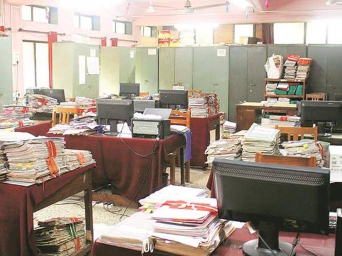 Tension came to Solapur Zilla Parishad due to NMC officials | महापालिकेच्या ‘त्या' अधिकाºयामुळे सोलापूर जिल्हा परिषदेला आले टेन्शन Tension came to Solapur Zilla Parishad due to NMC officials | महापालिकेच्या ‘त्या' अधिकाºयामुळे सोलापूर जिल्हा परिषदेला आले टेन्शन