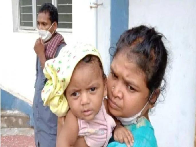 CoronaVirus : Andhra pradesh 4 month old recovers from corona virus after being on ventilator for 18 days | आनंदाची बातमी! तब्बल १८ दिवस व्हेंटिलेटरवर राहून ४ महिन्यांच्या चिमुकलीची कोरोनावर मात CoronaVirus : Andhra pradesh 4 month old recovers from corona virus after being on ventilator for 18 days | आनंदाची बातमी! तब्बल १८ दिवस व्हेंटिलेटरवर राहून ४ महिन्यांच्या चिमुकलीची कोरोनावर मात