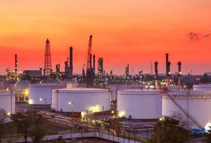 Demand for setting up a refinery not in Ratnagiri but in Vidarbha | Oil Refinery: रत्नागिरीत नव्हे, तर विदर्भात रिफायनरी उभारण्याची मागणी Demand for setting up a refinery not in Ratnagiri but in Vidarbha | Oil Refinery: रत्नागिरीत नव्हे, तर विदर्भात रिफायनरी उभारण्याची मागणी