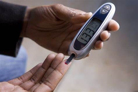World Diabetes Day; Mortality increases before the age of seventy | जागतिक मधुमेह दिन; सत्तरीच्या आधीच मृत्यूचे प्रमाण वाढते World Diabetes Day; Mortality increases before the age of seventy | जागतिक मधुमेह दिन; सत्तरीच्या आधीच मृत्यूचे प्रमाण वाढते