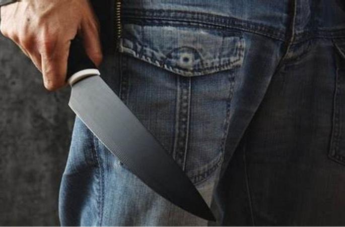 Attack on young woman in Nagpur district due to one-sided love; The assailant escaped | नागपूर जिल्ह्यात एकतर्फी प्रेमातून तरुणीवर हल्ला; हल्लेखोर फरार Attack on young woman in Nagpur district due to one-sided love; The assailant escaped | नागपूर जिल्ह्यात एकतर्फी प्रेमातून तरुणीवर हल्ला; हल्लेखोर फरार