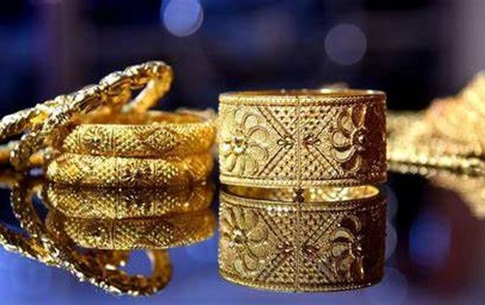 53,000 gold during war! | युद्धाच्या काळात सोने ५३ हजारांवर!