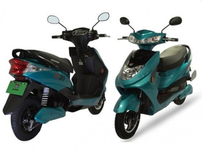 Charge a scooter anywhere like a mobile; Okinawa launches, find out the price | मोबाईलसारखी स्कूटर कुठेही चार्ज करा; ओकिनावाने केली लाँच, जाणून घ्या किंमत