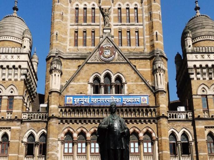 There was chaos in Dharavi due to municipal notices | पालिकेच्या नोटिसांमुळे धारावीत उडाला गोंधळ There was chaos in Dharavi due to municipal notices | पालिकेच्या नोटिसांमुळे धारावीत उडाला गोंधळ