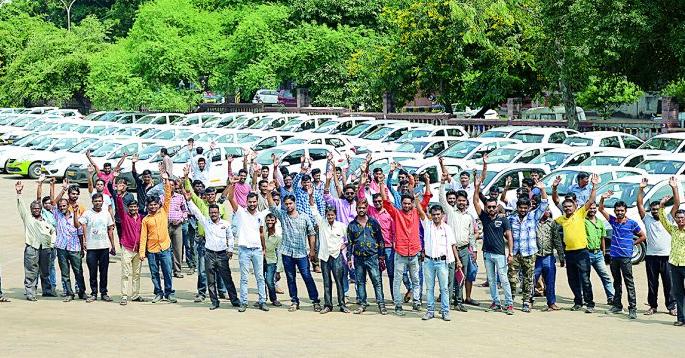 Nagpur 200 Ola cab service stopped | नागपुरात २०० ओला कॅब सेवा ठप्प