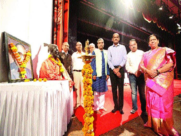 Senior citizen's burden is not the property but the country's wealth | ज्येष्ठ नागरिक भार नसून देशाची संपत्ती