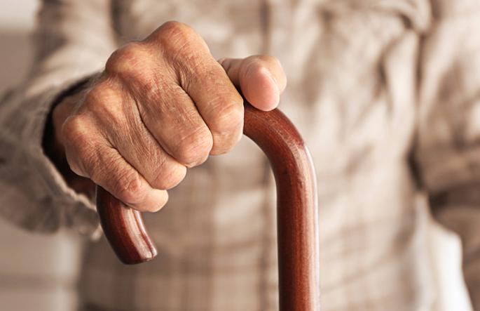 Lonely elder killed by caretaker for property 44 year old woman married 77 ola man | मालमत्तेसाठी केअरटेकरने केली एकाकी ज्येष्ठाची हत्या? Lonely elder killed by caretaker for property 44 year old woman married 77 ola man | मालमत्तेसाठी केअरटेकरने केली एकाकी ज्येष्ठाची हत्या?