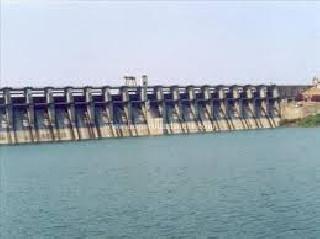 Robbery on the city's 20 MLD water | शहराच्या २० एमएलडी पाण्यावर दरोडा Robbery on the city's 20 MLD water | शहराच्या २० एमएलडी पाण्यावर दरोडा